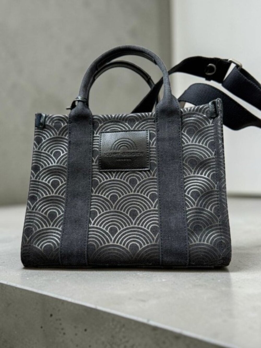 Kurt Geiger London Southbank Mini Tote Crossbody Black